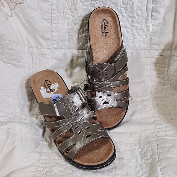 NWOB Clarks Bendables Lexi Holly Metallic Velcro Sandals 8.5 - Picture 6 of 6